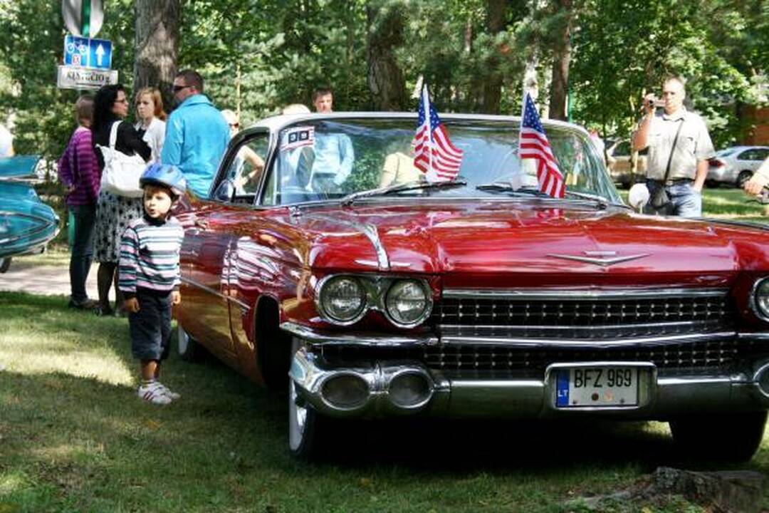 Palangoje rinksis amerikietiškų automobilių mėgėjai (programa)