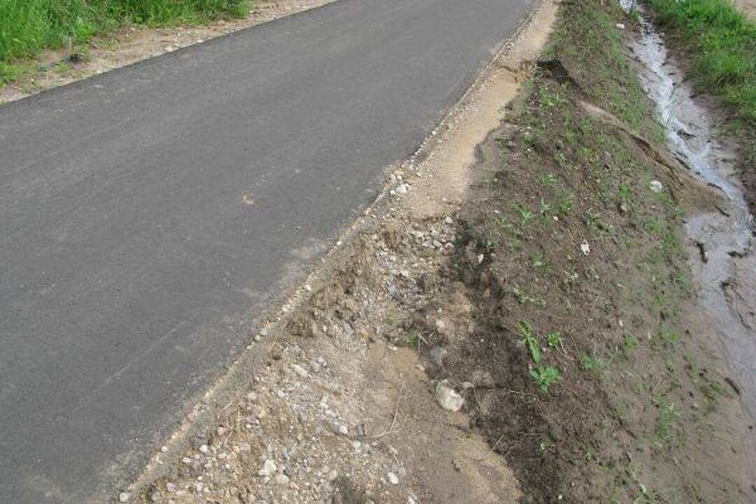 Domeikavoje nutiestas dviračių ir pėsčiųjų takas