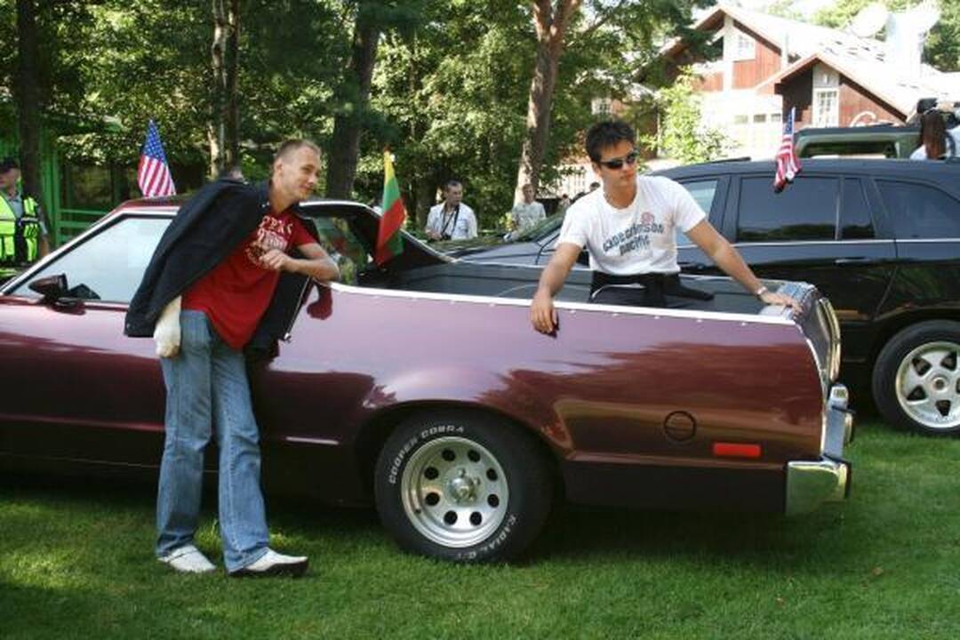 Palangoje rinksis amerikietiškų automobilių mėgėjai (programa)