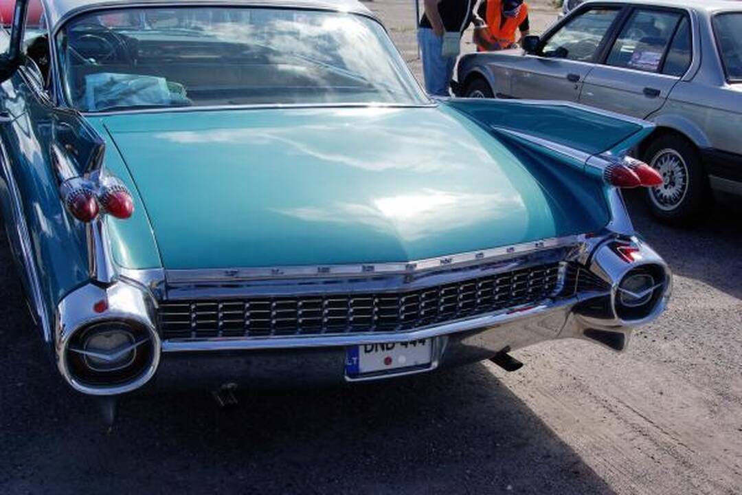 Palangoje rinksis amerikietiškų automobilių mėgėjai (programa)