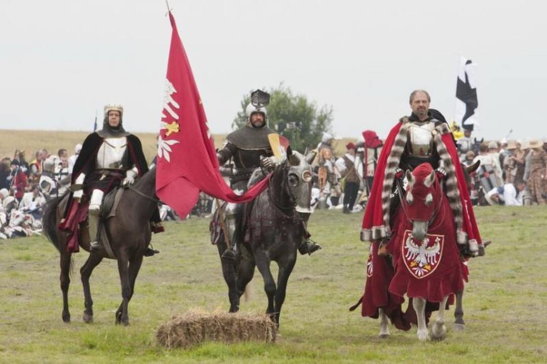 Lietuvos kariai atkartojo Žalgirio mūšį 