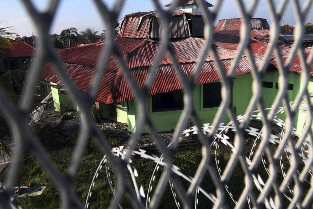 Indonezijos policija malšina kalinių riaušes Balyje