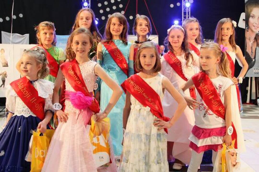 Džiugino Grožio ir mados šventė „Mažoji Mis 2009“