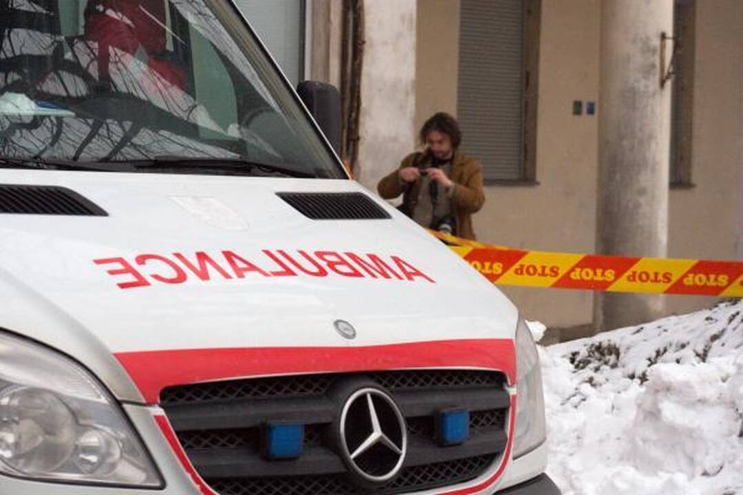 Vilniuje užsimušė iš ketvirto aukšto iškritusi trimetė