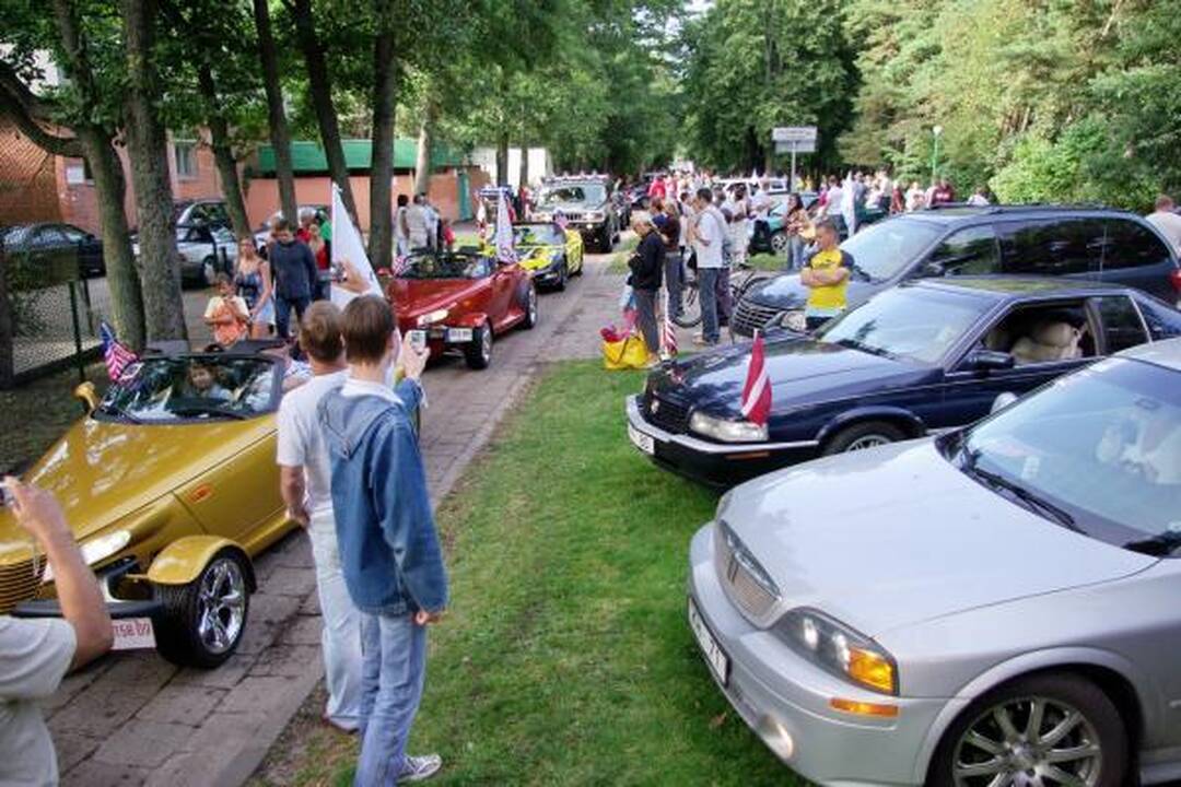 Palangoje rinksis amerikietiškų automobilių mėgėjai (programa)