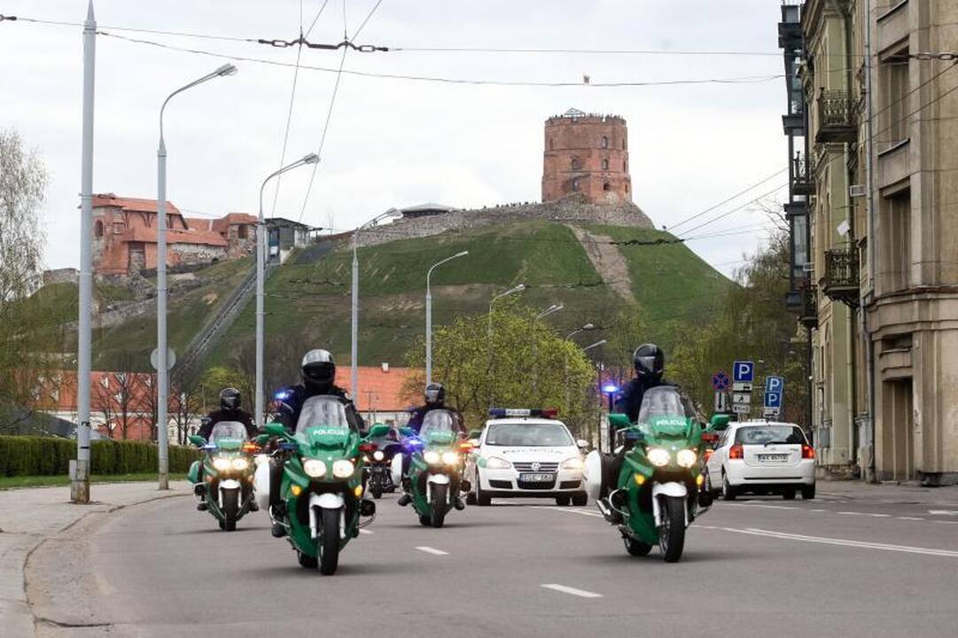 Triukšminga kolona sostinės gatvėse atidarytas baikerių sezonas