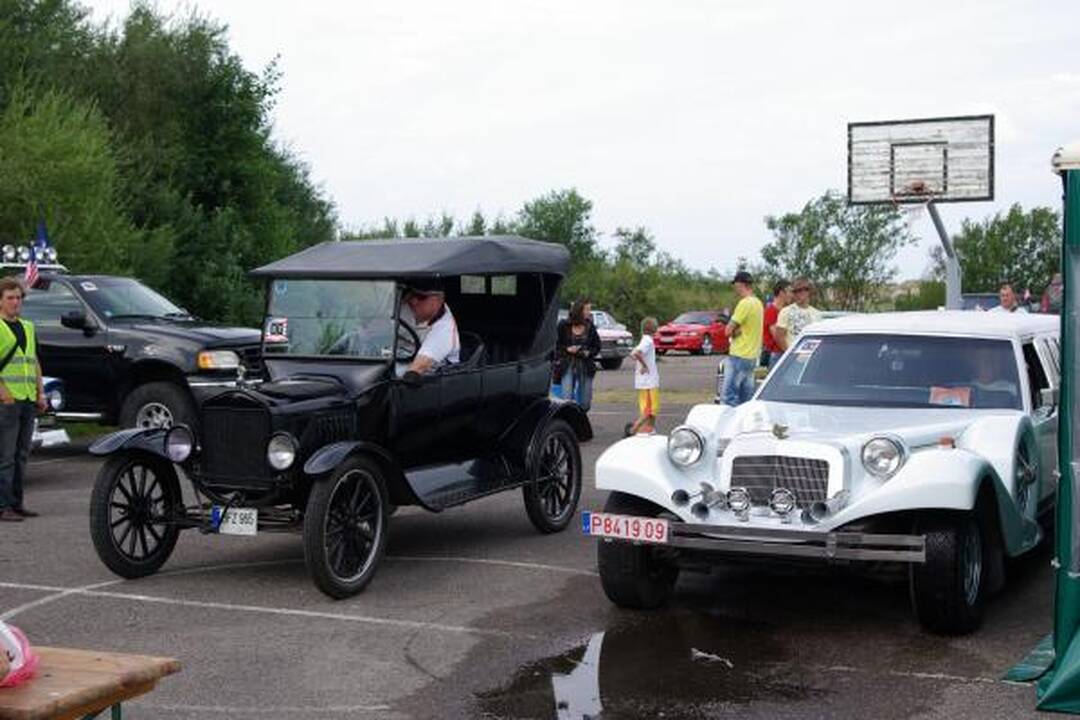 Palangoje rinksis amerikietiškų automobilių mėgėjai (programa)