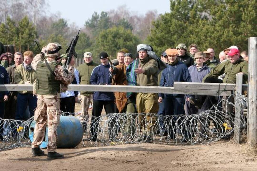 Kairių poligone – Afganistano karių pratybos