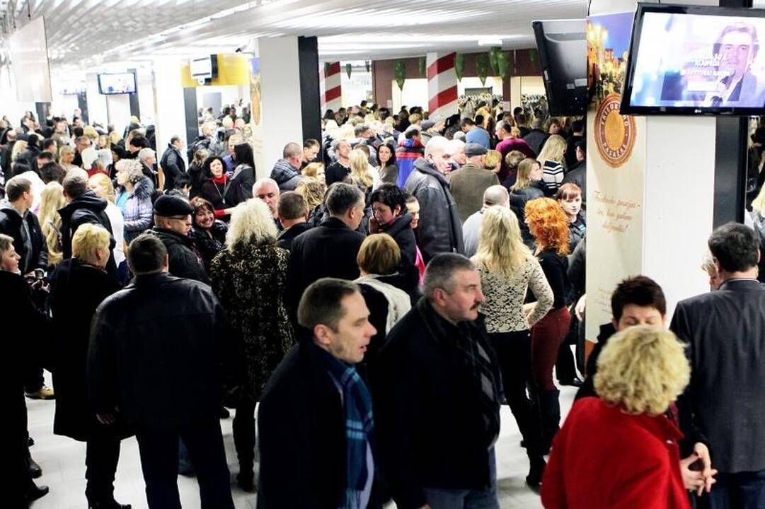 Naujųjų išvakarėse klaipėdiečiai šėlo su muzikos legendomis