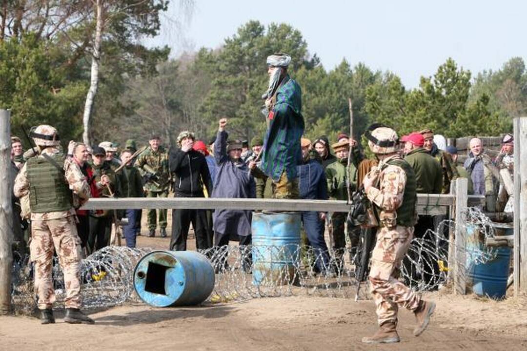 Kairių poligone – Afganistano karių pratybos