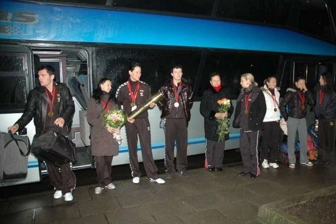 Čempionus pasitiko tik artimieji