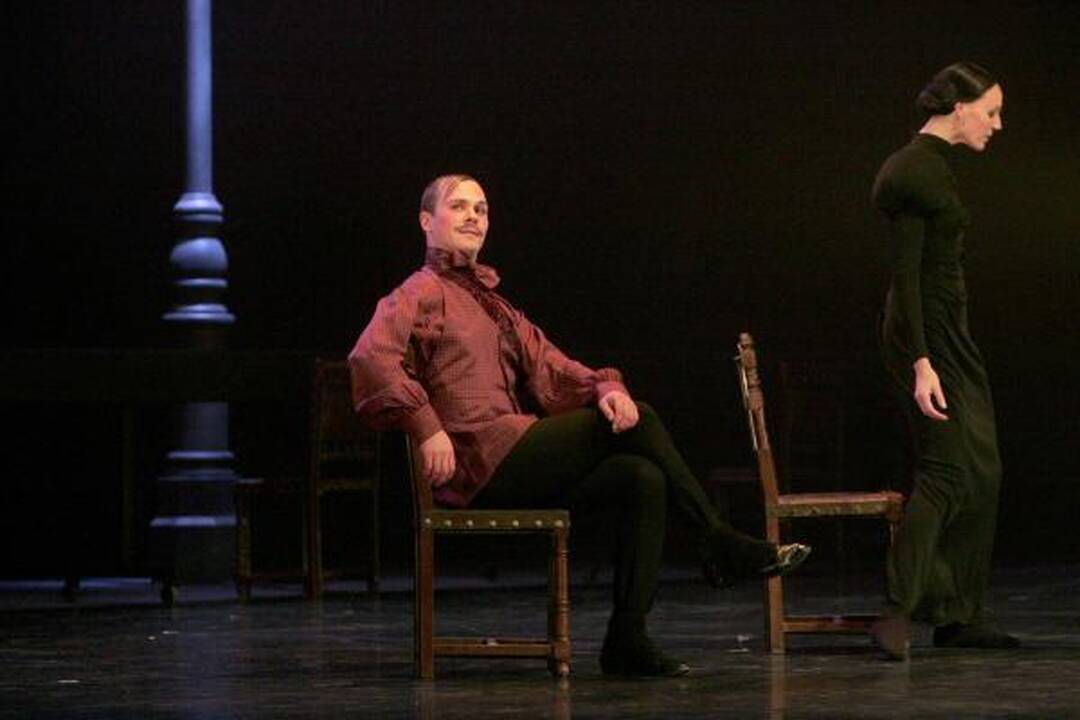 A.Cholina supažindino žiūrovus su savo "Ana Karenina" 