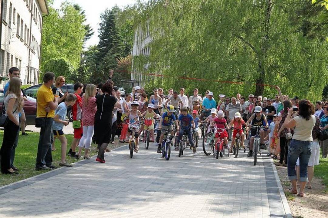 Pusę amžiaus gyvuojančius Girionis sergės angelas