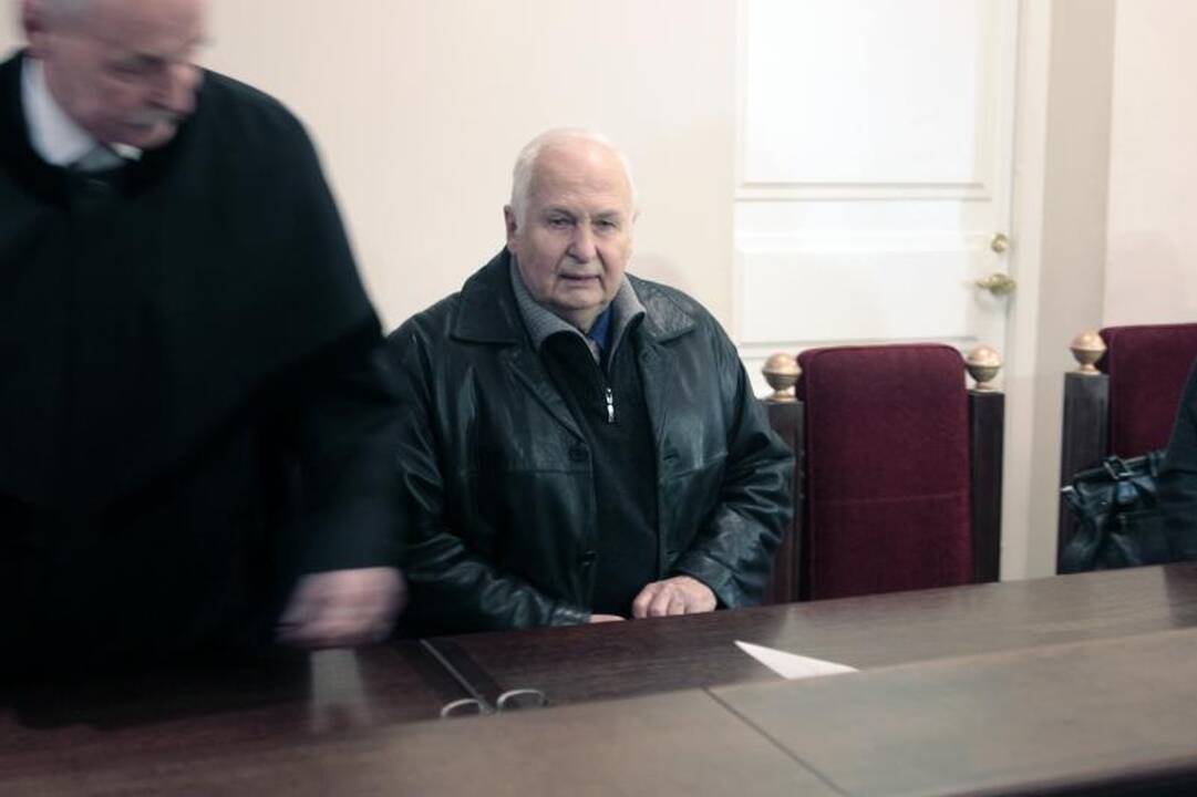 Teismas atidėjo Kauno pedofilijos bylą – neatvyko mergaitės advokatas