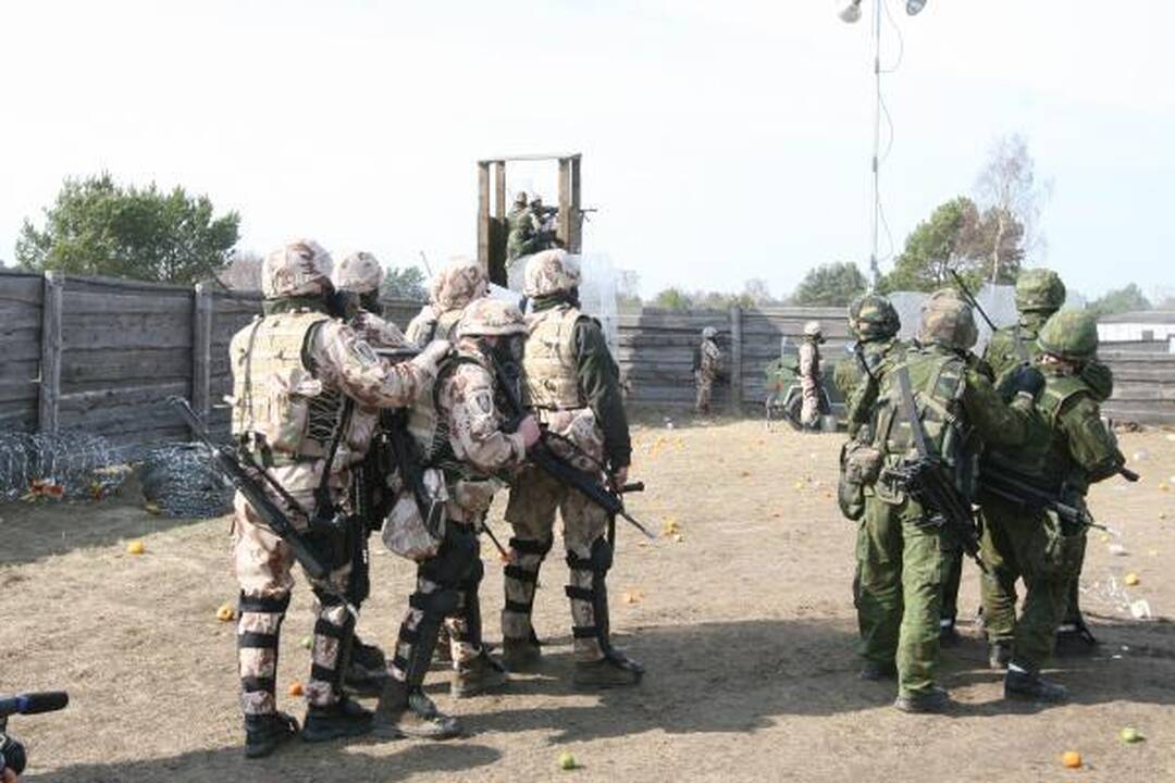 Kairių poligone – Afganistano karių pratybos
