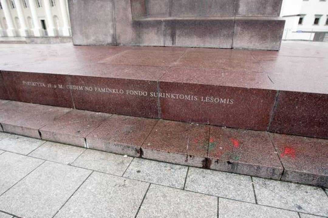 Paminklus Vilniuje išniekinęs jaunuolis kalbėjo apie pasaulinį sąmokslą