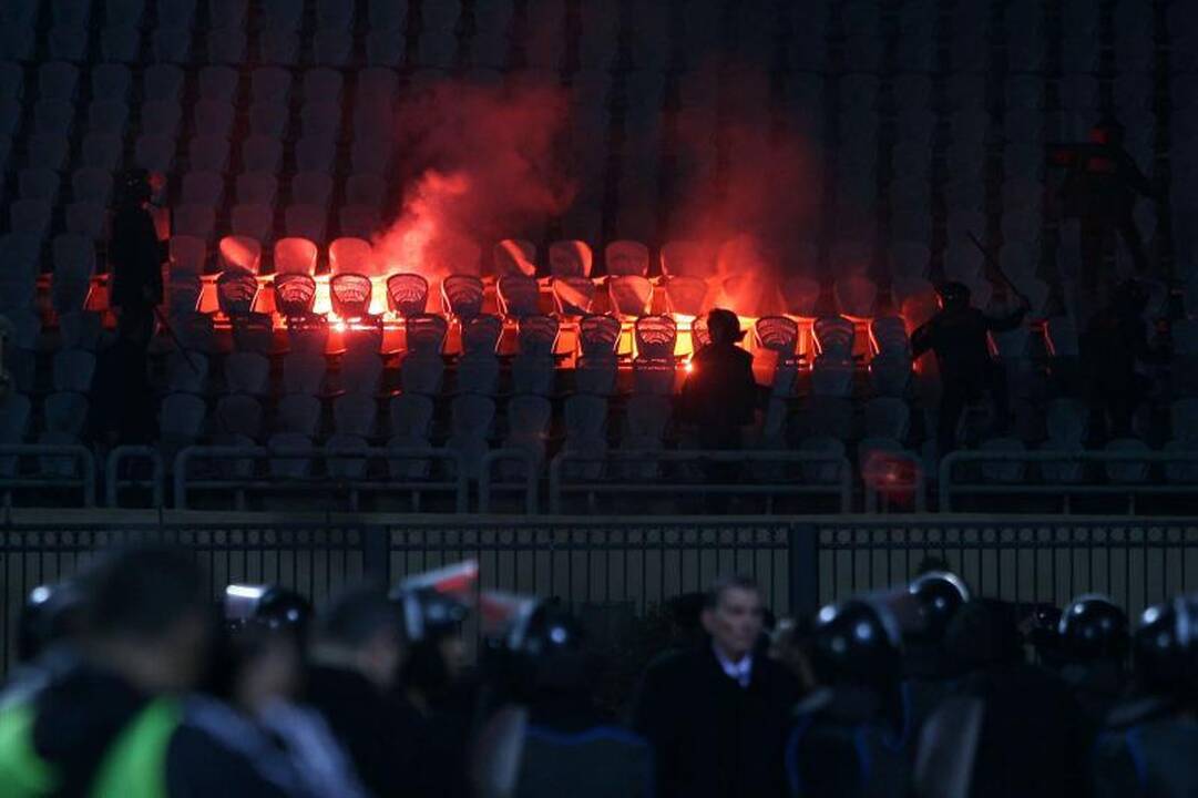 Egipte po futbolo aistruolių riaušių atleistas miesto saugumo vadovas