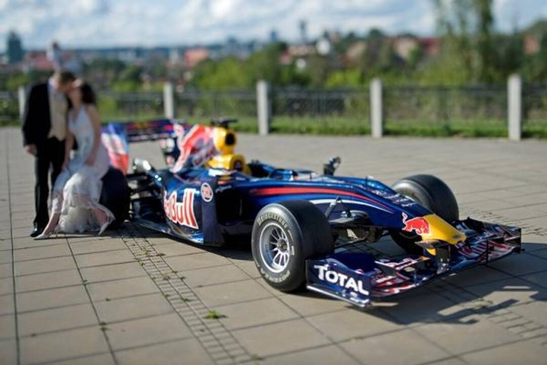 „Formulės 1“ bolidas – jau sostinėje