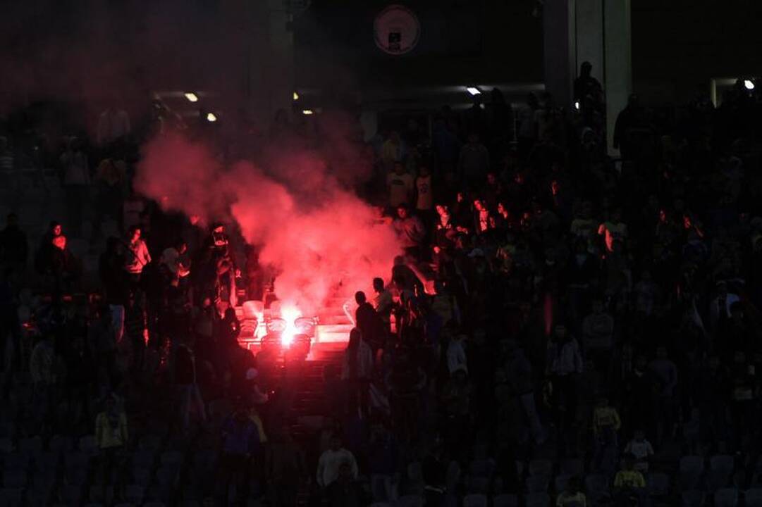 Egipte po futbolo aistruolių riaušių atleistas miesto saugumo vadovas