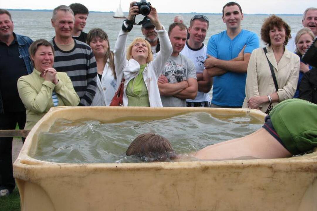 Į Juodkrantę svečius viliojo Žvejo šventė 