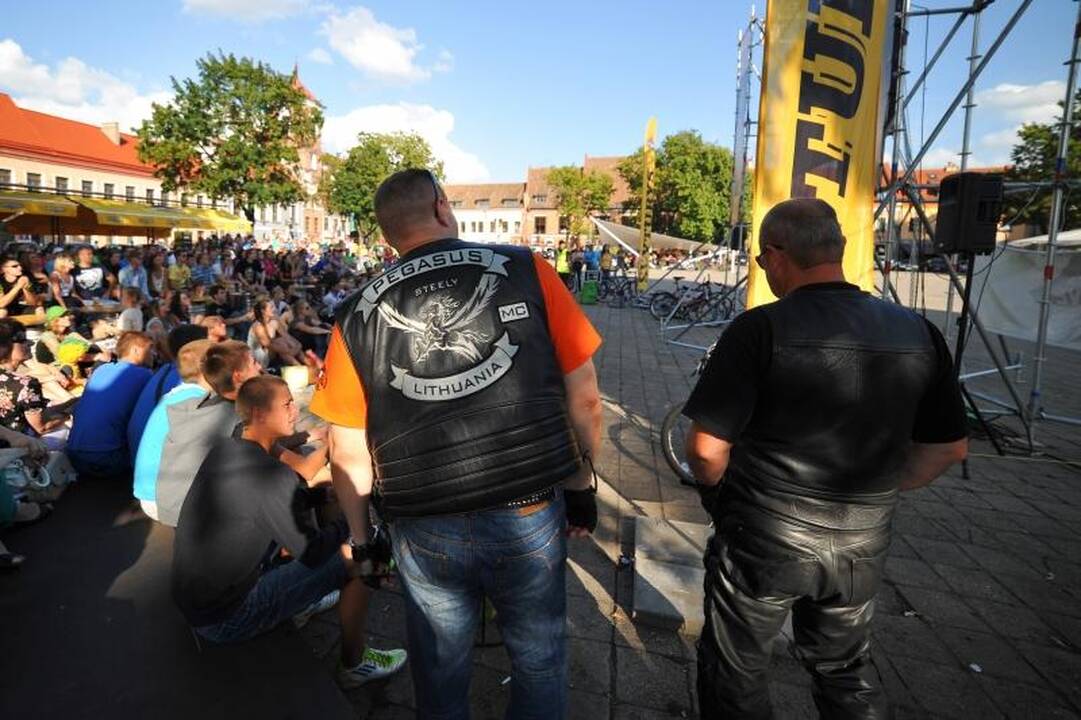 Krepšinio aistros Rotušės aikštėje buvo karštesnės už orą