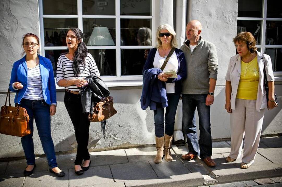 „Tango Salon“ – apie moters grožį ir pastangas suvilioti vyrą 