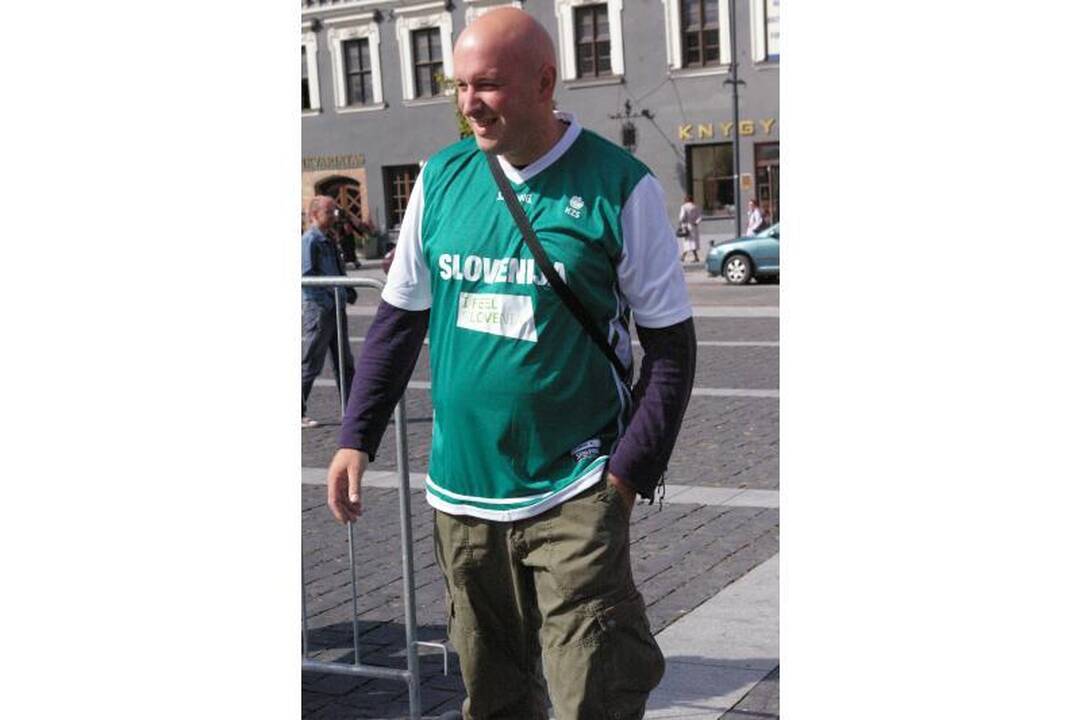 „Išjunk šviesą“ lyderis: po pergalės išbėgsiu tik su apatiniais