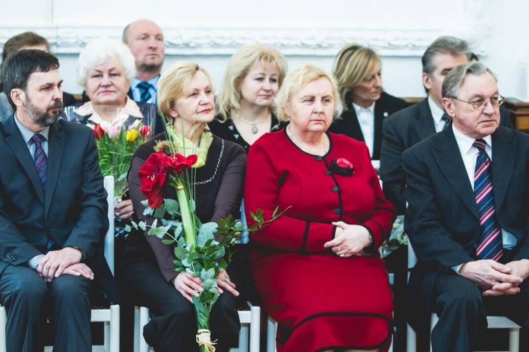 Kaunui nusipelniusiems žmonėms – Santakos garbės ženklai