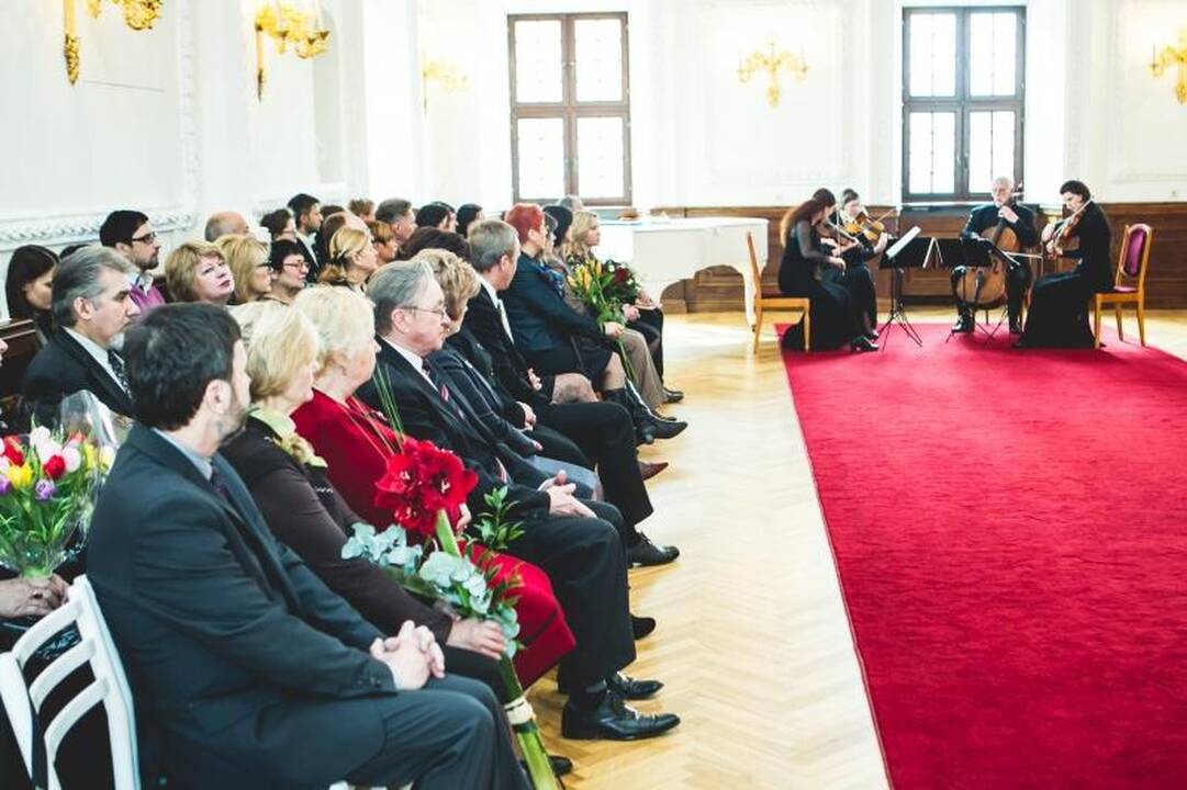 Kaunui nusipelniusiems žmonėms – Santakos garbės ženklai