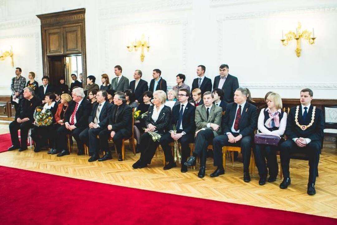 Kaunui nusipelniusiems žmonėms – Santakos garbės ženklai