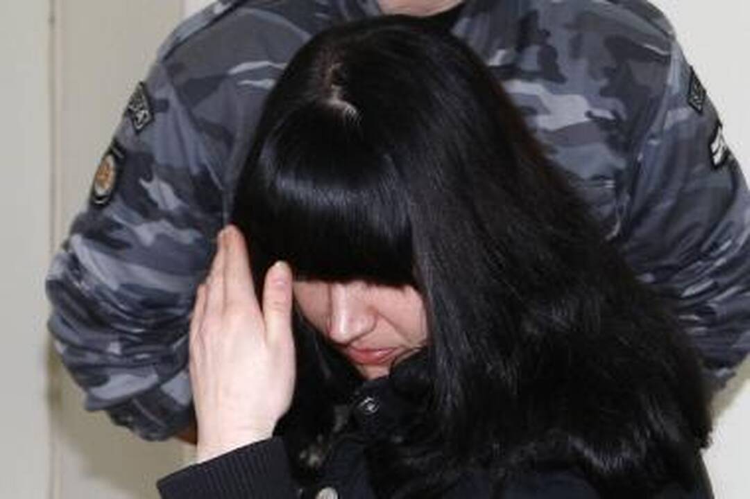 Uždusinusi ir į sąvartyną kūdikį išmetusi kaunietė išleista į laisvę
