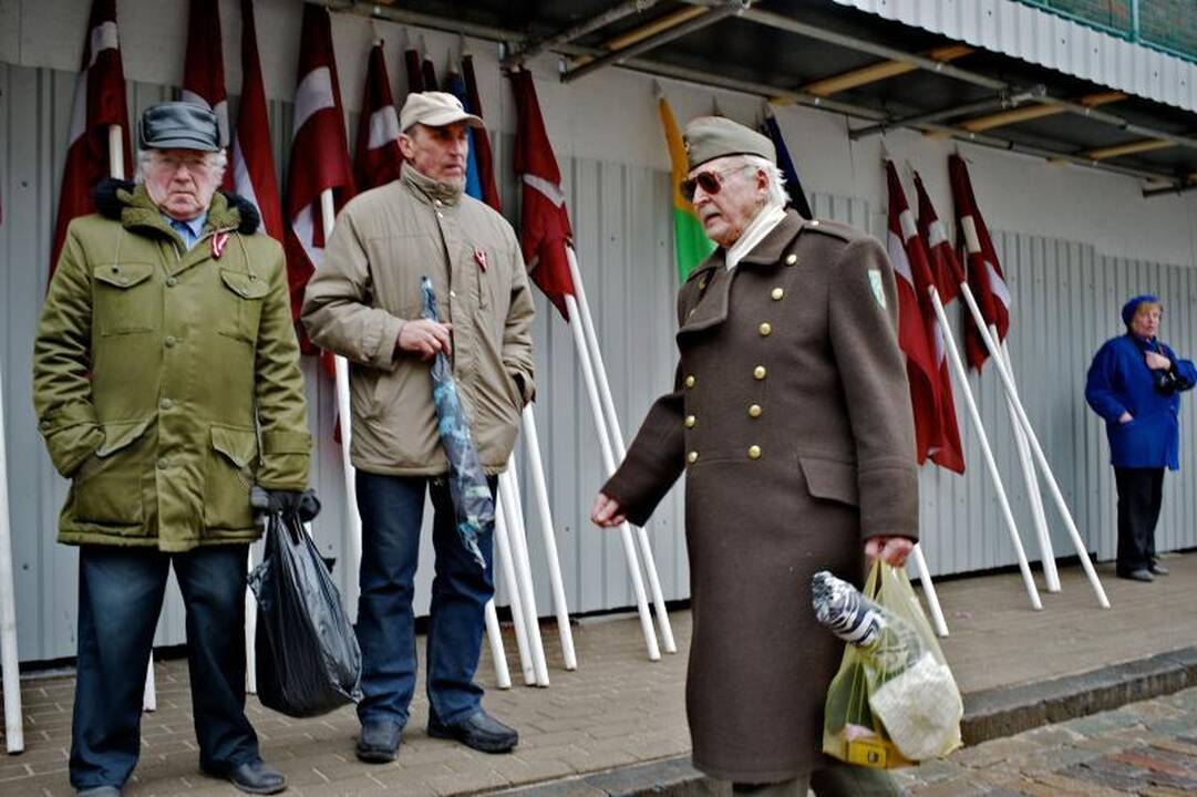 Šiaurės Korėjoje baigėsi Kim Jong Ilo laidotuvių ceremonija