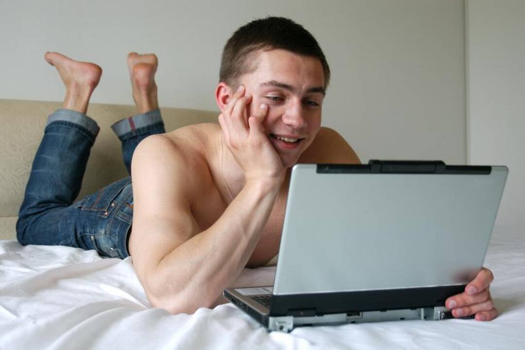 Internetinės pažintys: 6 klaidos, kurias daro vyrai (patarimai)