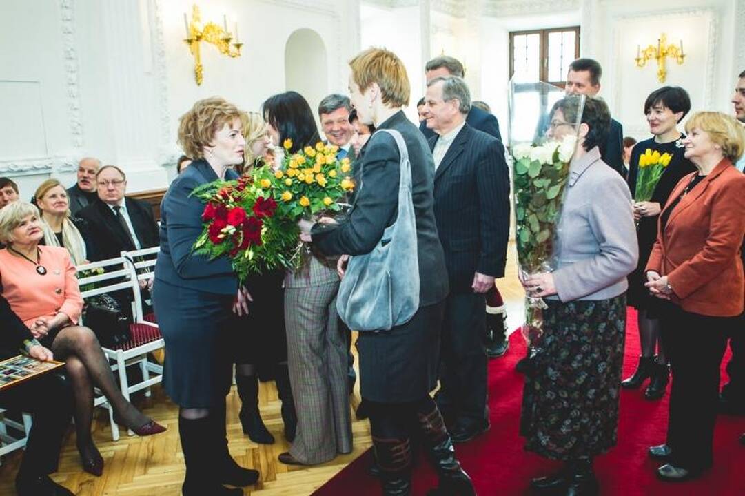 Kaunui nusipelniusiems žmonėms – Santakos garbės ženklai