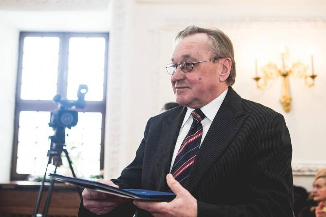 Kaunui nusipelniusiems žmonėms – Santakos garbės ženklai