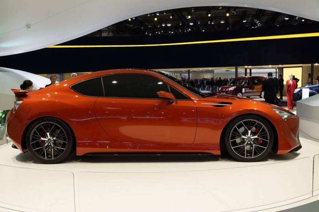 Frankfurto automobilių paroda: vis dar netikras „Toyota FT-86 II“ 