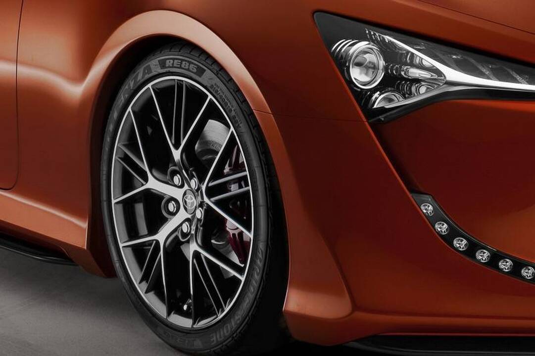 Frankfurto automobilių paroda: vis dar netikras „Toyota FT-86 II“ 