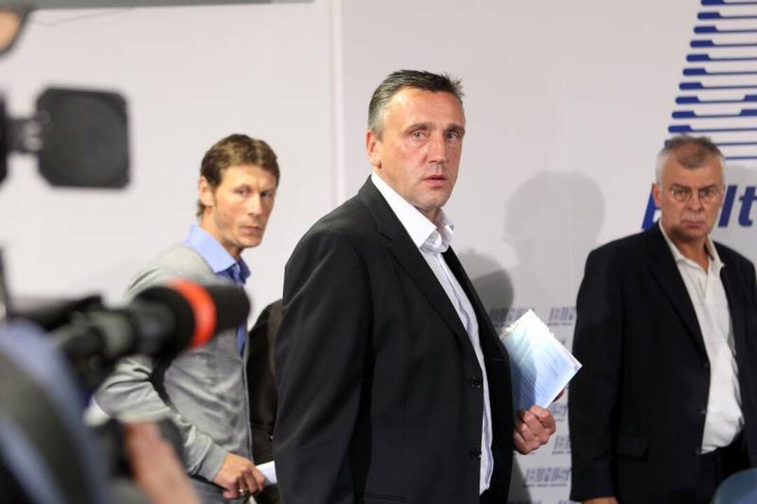 Bunda Lietuvos futbolo      bendruomenė?