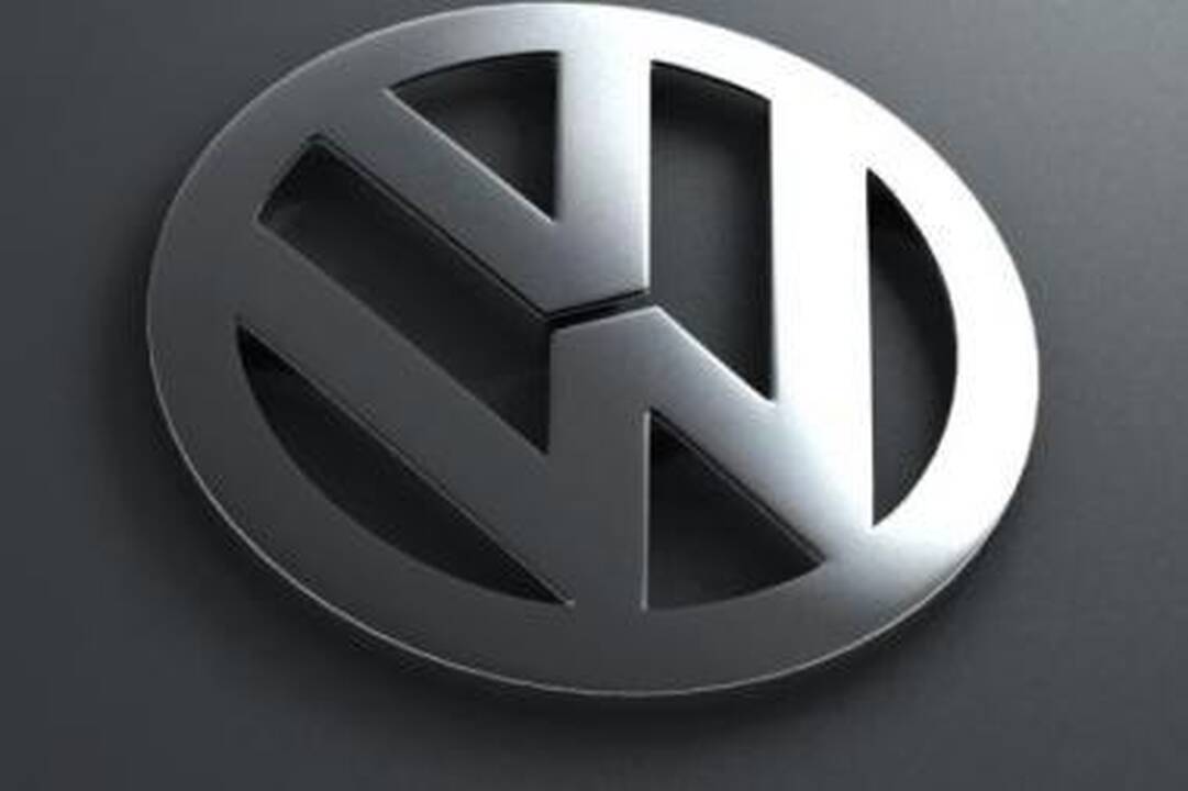 Pagalbininkas išspyrė vyrą iš automobilio
