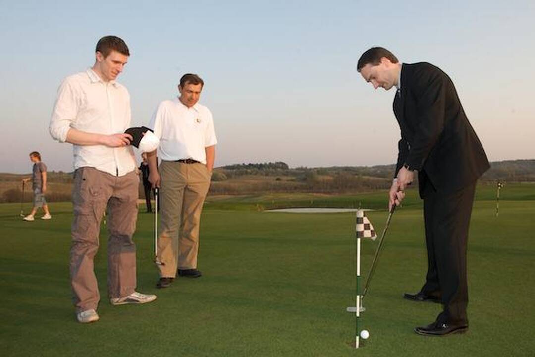 Krepšininkės sezoną baigė žaisdamos golfą