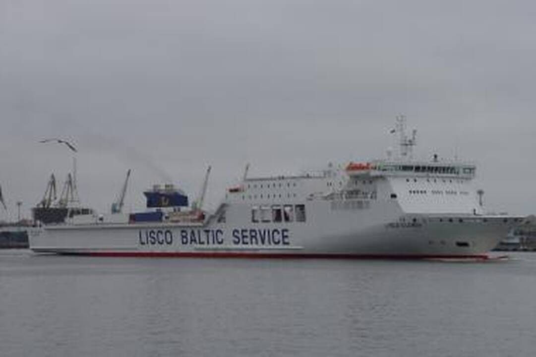 Išgelbėtųjų iš degančio kelto - 13 daugiau nei manyta esant žmonių laive
