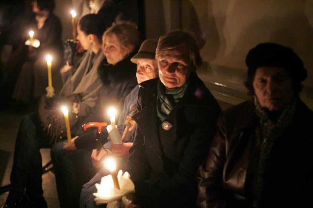 Velyknaktis į bažnyčias sukvietė tūkstančius tikinčiųjų 