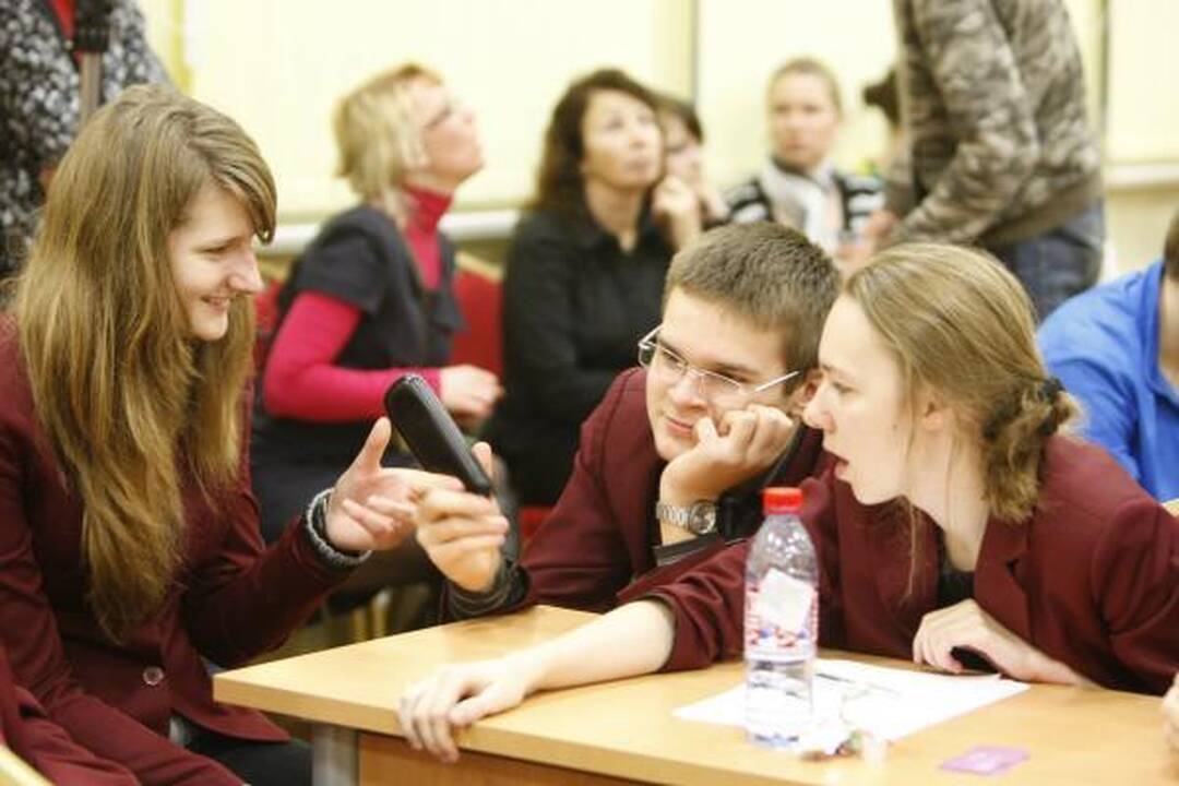 Protingiausia Klaipėdos gimnazija – „Ąžuolynas“