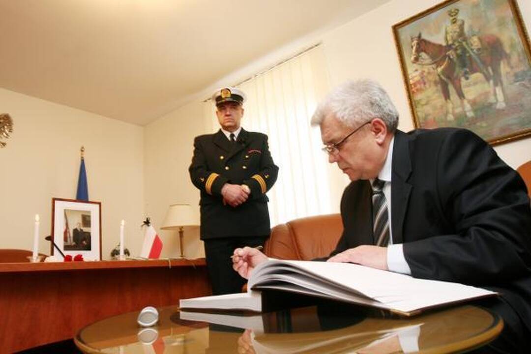 Klaipėdiečiai vienijasi su lenkų skausmu