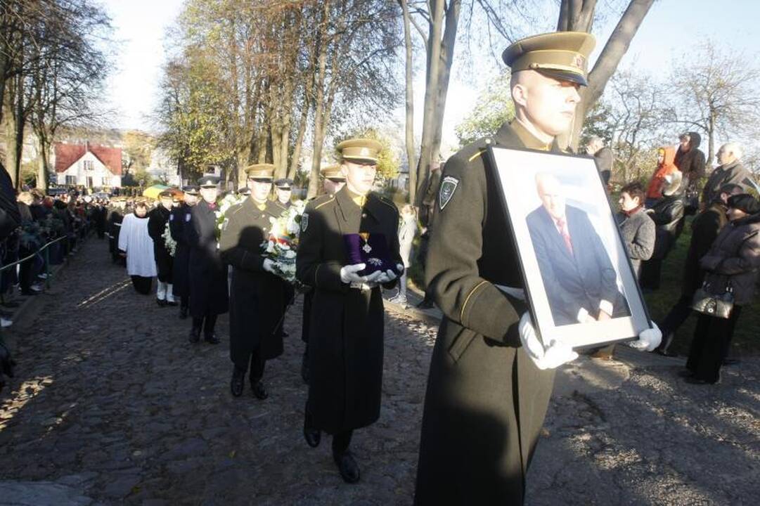 B.Lubys palaidotas pagal senas žemaičių tradicijas 