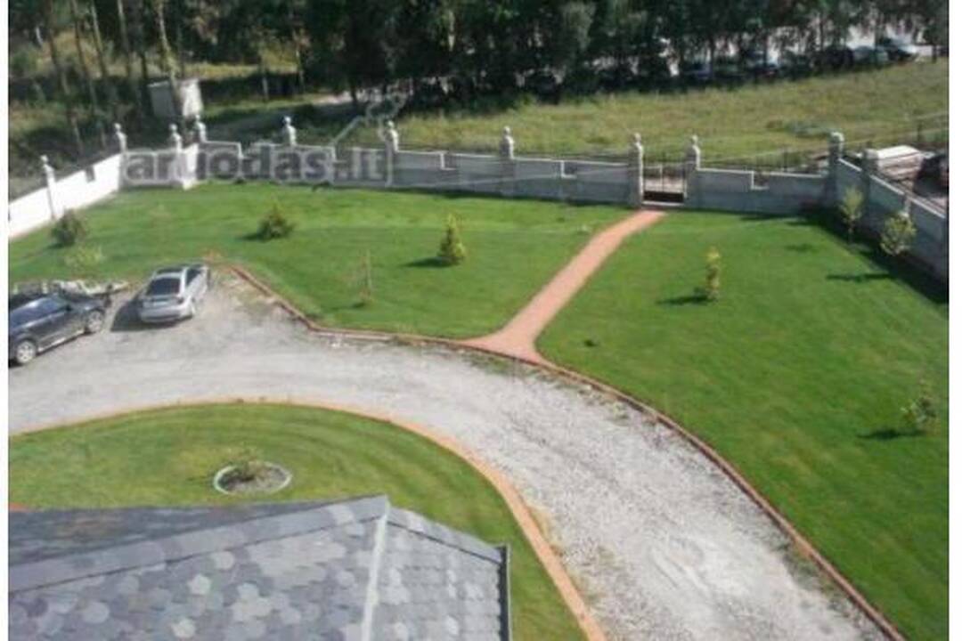 „Pilis“ prie Gilužio ežero