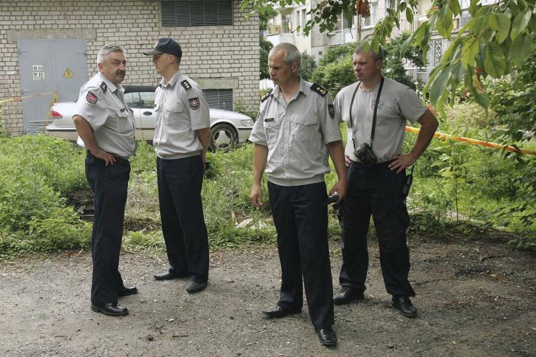 Vidury Kauno centro dvi mašinos susmigo į civilinės saugos slėptuvę (papildyta)