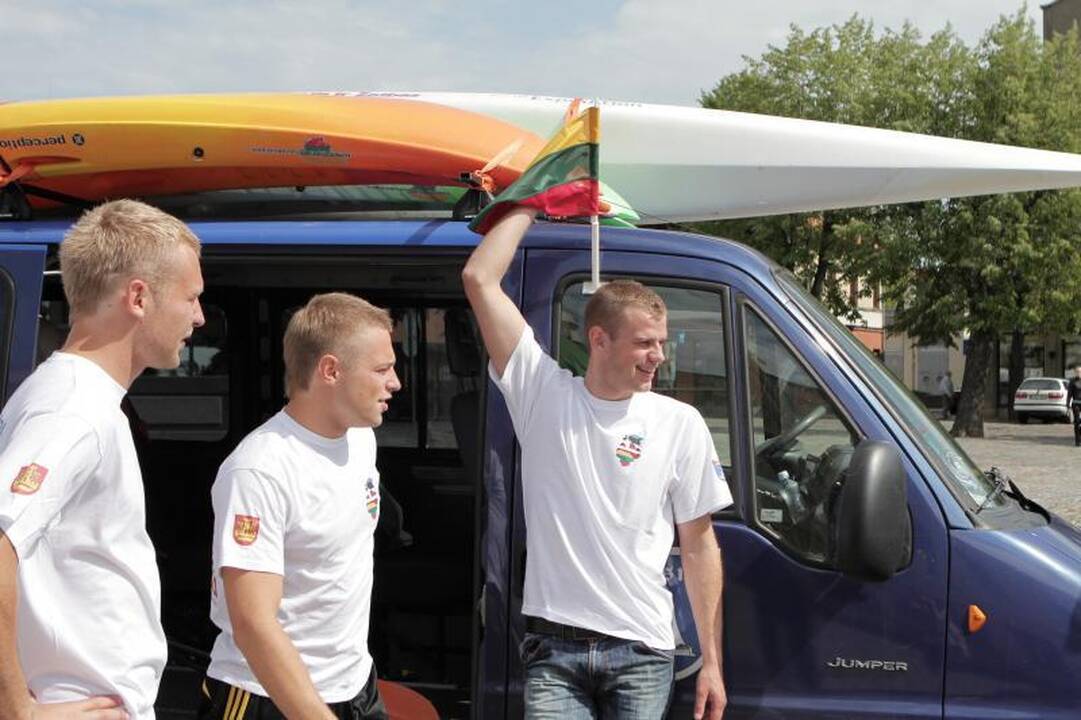 Klaipėda išlydėjo žygeivį, pasiryžusį baidare įveikti 700 km jūra