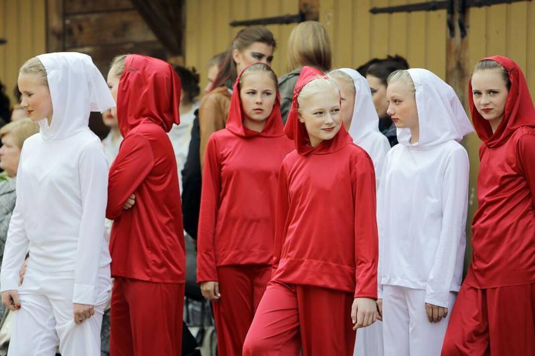 Klaipėdos E. Balsio gimnazija švenčia 30-metį (programa)