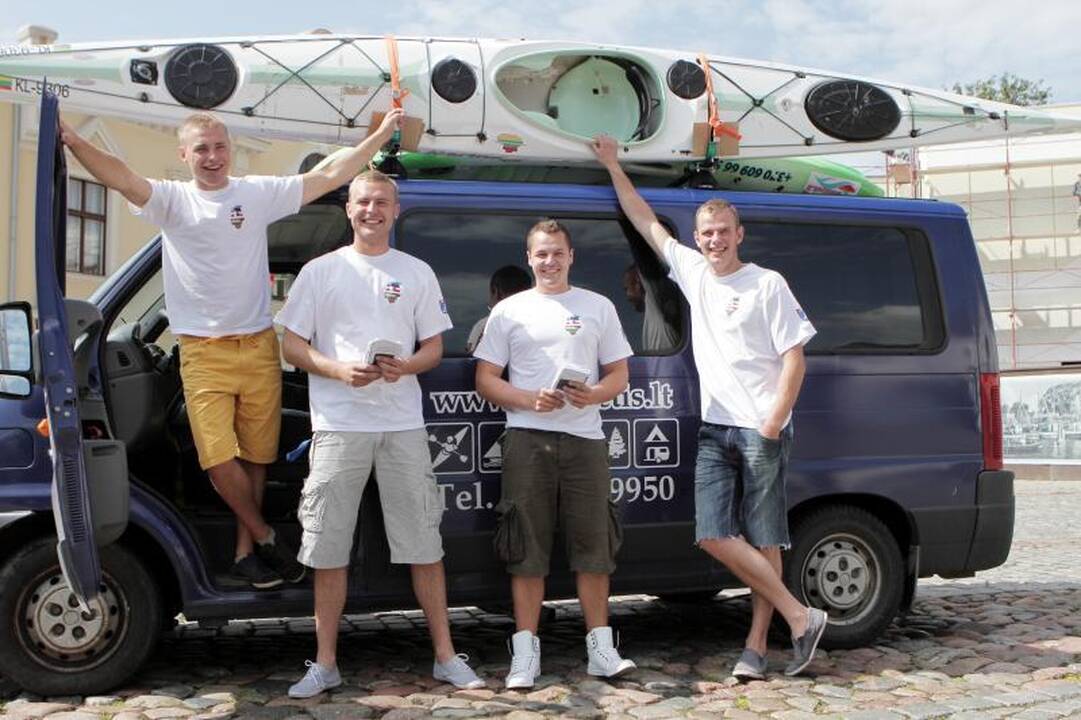 Klaipėda išlydėjo žygeivį, pasiryžusį baidare įveikti 700 km jūra